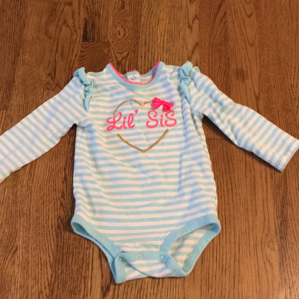 3 For $10 🎉 Lil Sis Onesie